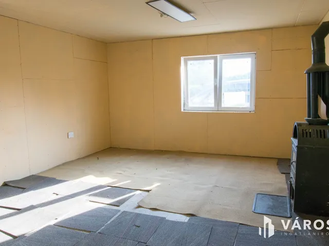 Eladó kereskedelmi és ipari ingatlan Bátya 60 nm