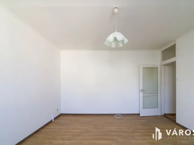 Kiadó lakás Békéscsaba, Kazinczy-lakótelep 52 nm
