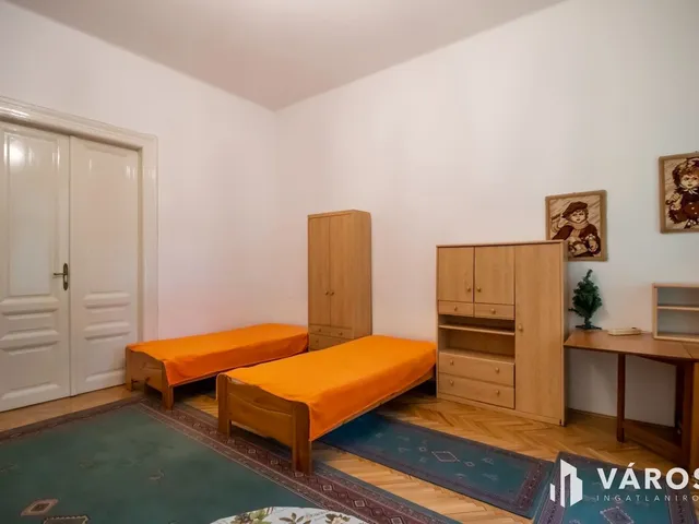 Eladó lakás Székesfehérvár, Belváros 119 nm