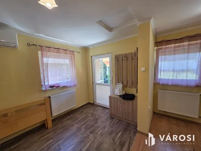 Kiadó ház Győr, Sárás 40 nm