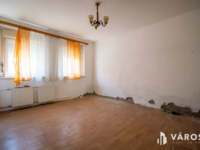 Eladó ház Székesfehérvár, Alsóváros 78 nm