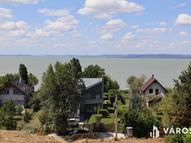 Eladó telek Balatonakarattya 2116 nm