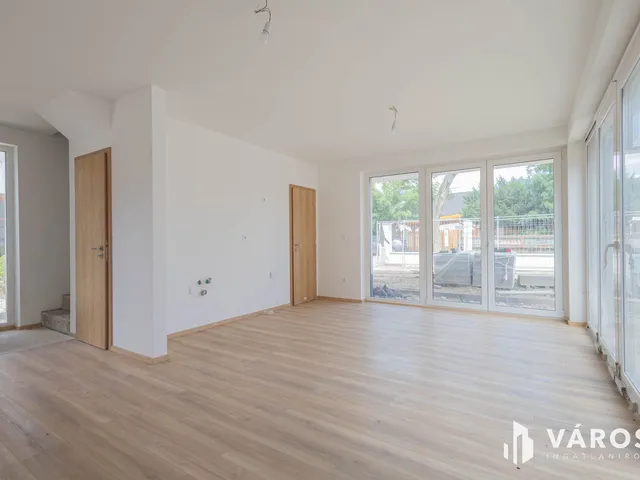 Eladó ház Budapest XVIII. kerület, Kossuth Ferenc-telep 146 nm