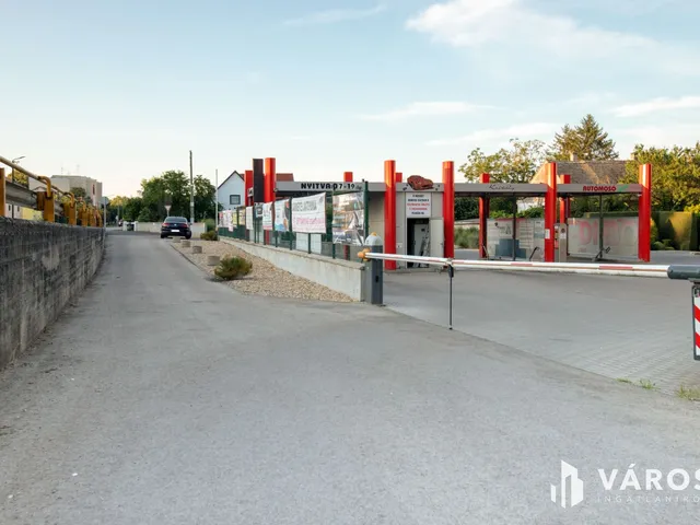 Eladó kereskedelmi és ipari ingatlan Mohács 1520 nm