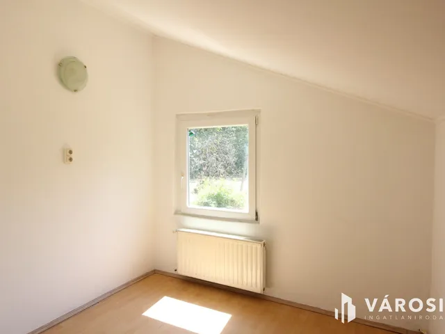 Eladó mezőgazdasági ingatlan Szeged, Gyálarét 35 nm
