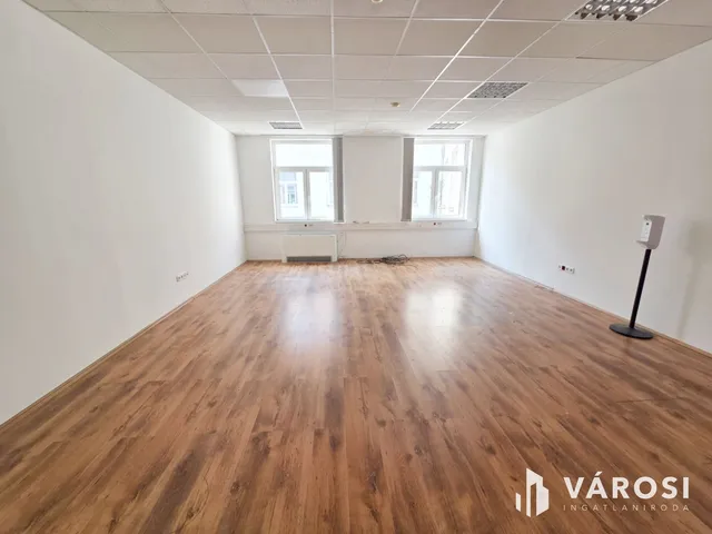 Kiadó kereskedelmi és ipari ingatlan Budapest IV. kerület 60 nm