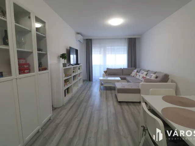 Kiadó lakás Szeged, Felsőváros 69 nm