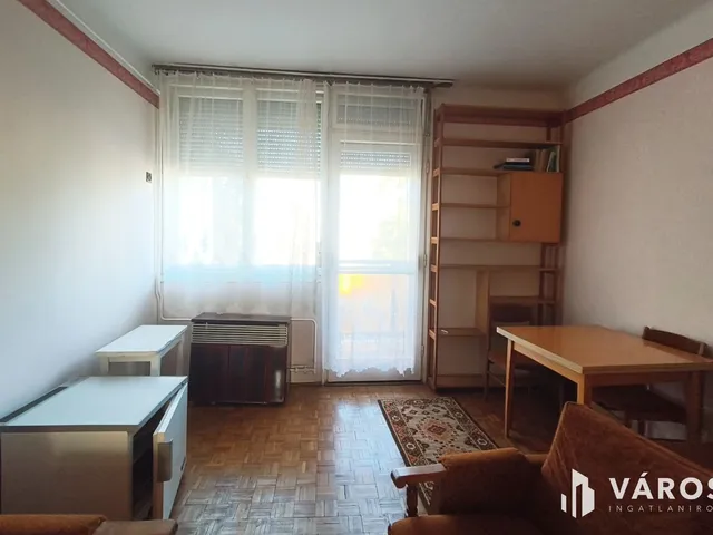 Eladó lakás Békéscsaba, Kazinczy-lakótelep 64 nm