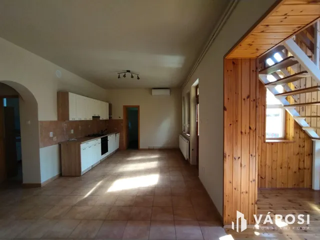 Kiadó ház Békéscsaba 117 nm
