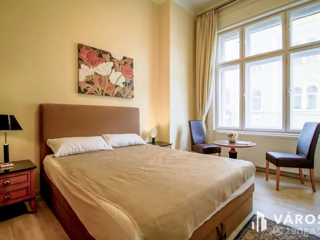 Eladó lakás Budapest VI. kerület 74 nm