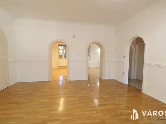 Eladó ház Szeged 274 nm