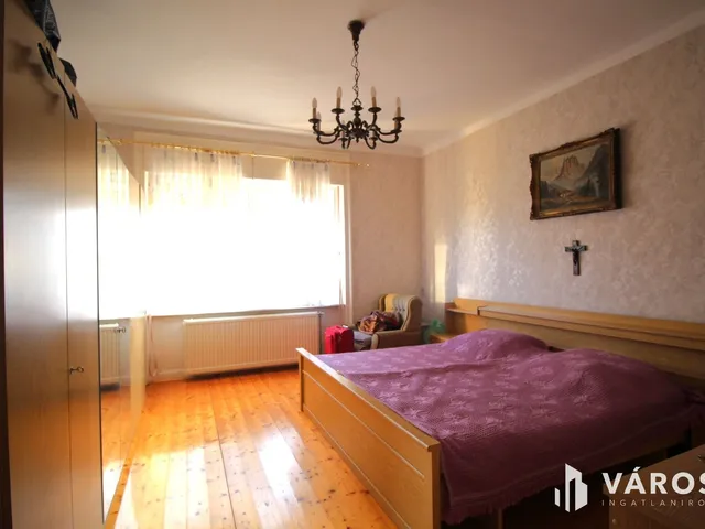 Eladó ház Bő 230 nm