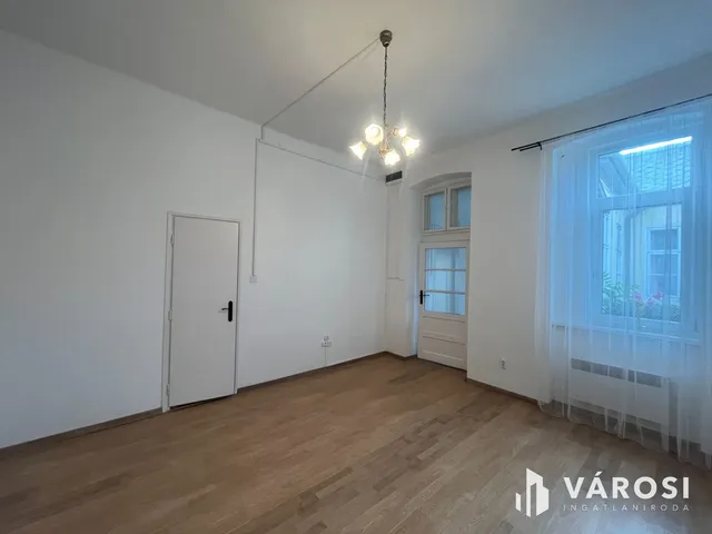 Eladó ház Debrecen, Óváros 35 nm