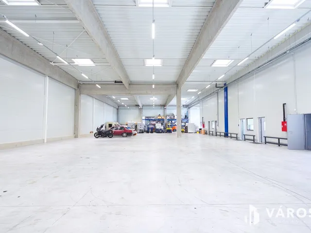 Kiadó kereskedelmi és ipari ingatlan Ballószög 1240 nm