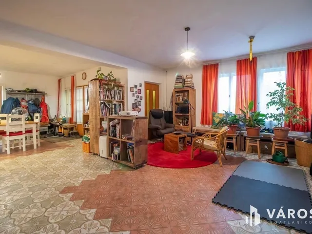 Eladó ház Velence, Bencehegy 205 nm