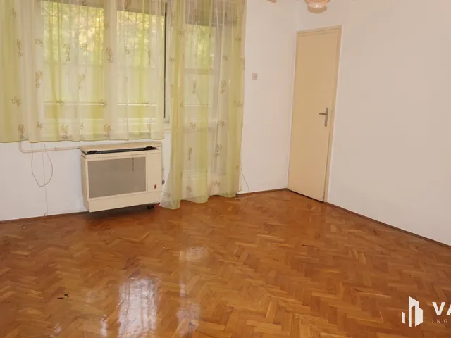 Eladó lakás Hódmezővásárhely, Kertváros 72 nm