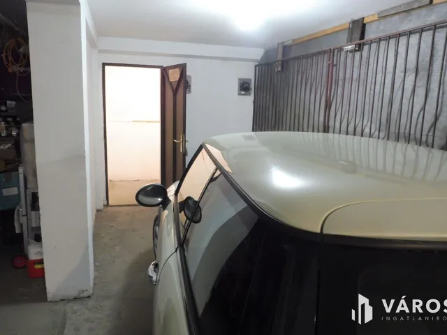Eladó garázs Szeged 15 nm