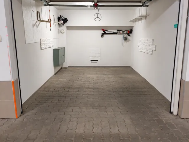 Eladó garázs Debrecen, Nagyerdő 14 nm