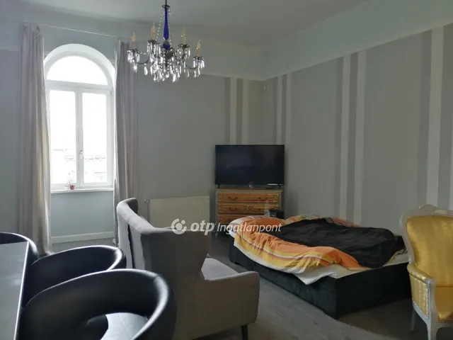 Eladó lakás Budapest VI. kerület 99 nm