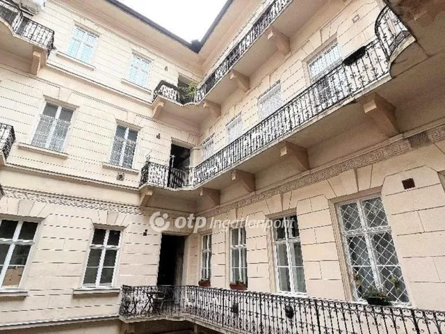 Eladó lakás Budapest VI. kerület 99 nm