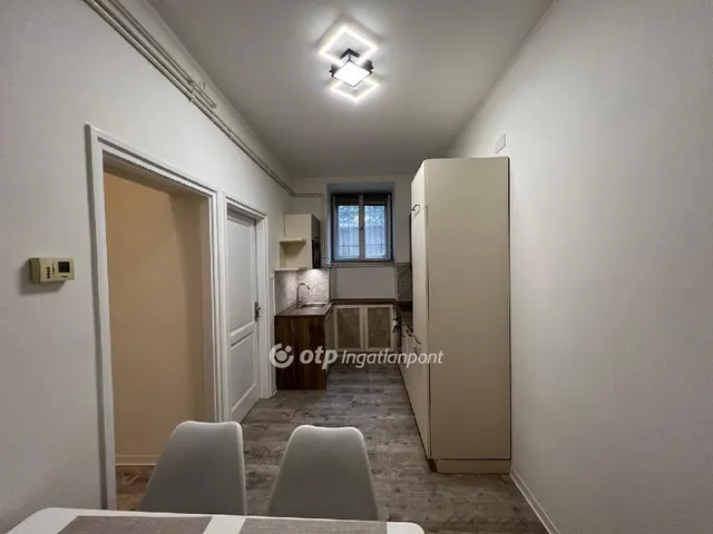 Eladó lakás Budapest V. kerület 72 nm