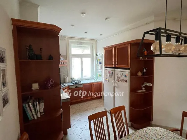 Eladó lakás Budapest XIII. kerület 118 nm