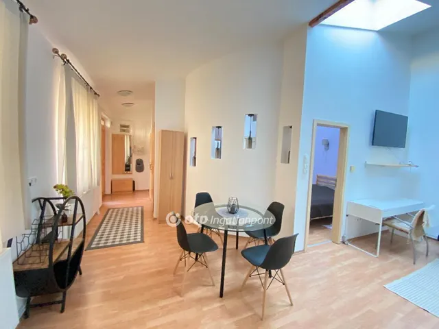 Eladó lakás Budapest VI. kerület 54 nm