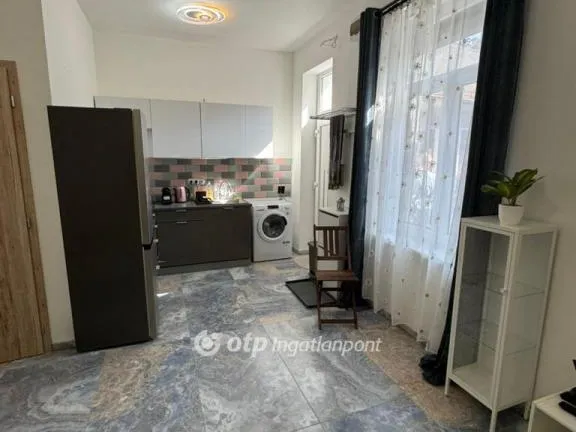 Eladó lakás Budapest VI. kerület 26 nm