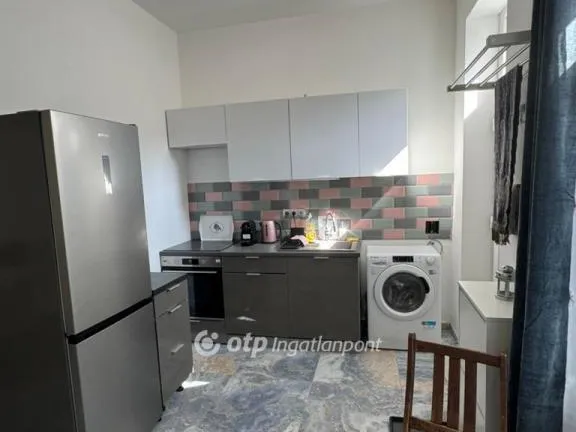 Eladó lakás Budapest VI. kerület 26 nm
