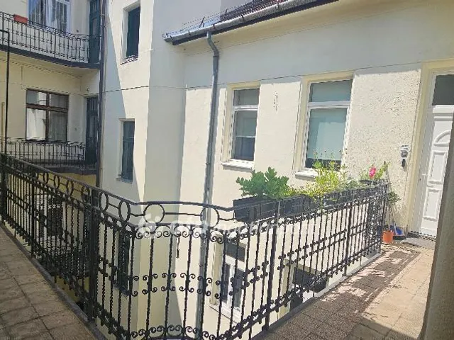 Eladó lakás Budapest V. kerület 70 nm