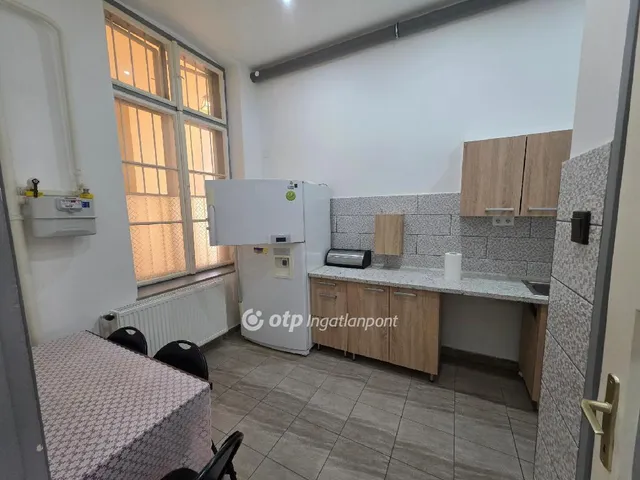 Eladó lakás Budapest VI. kerület 57 nm