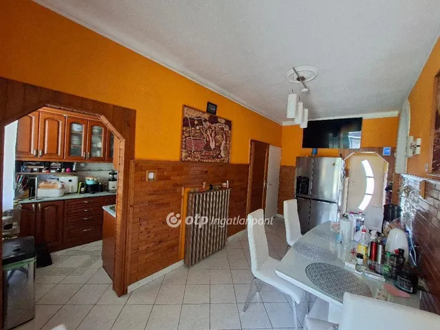 Eladó ház Fót 215 nm