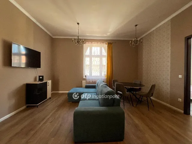 Eladó lakás Budapest III. kerület 68 nm