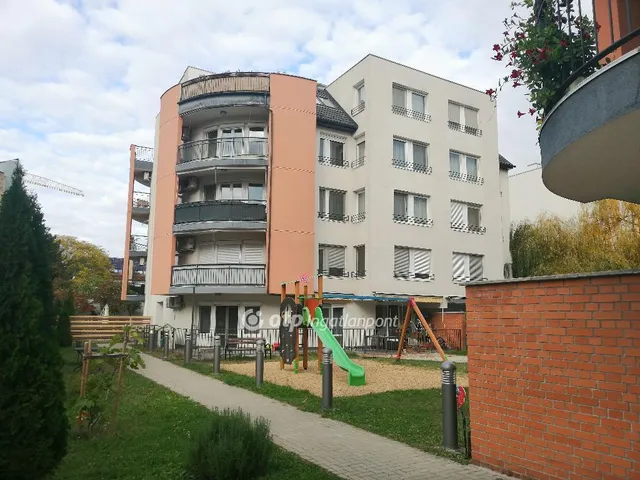 Eladó lakás Budapest XIII. kerület 90 nm