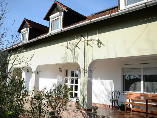 Eladó ház Budapest III. kerület 189 nm