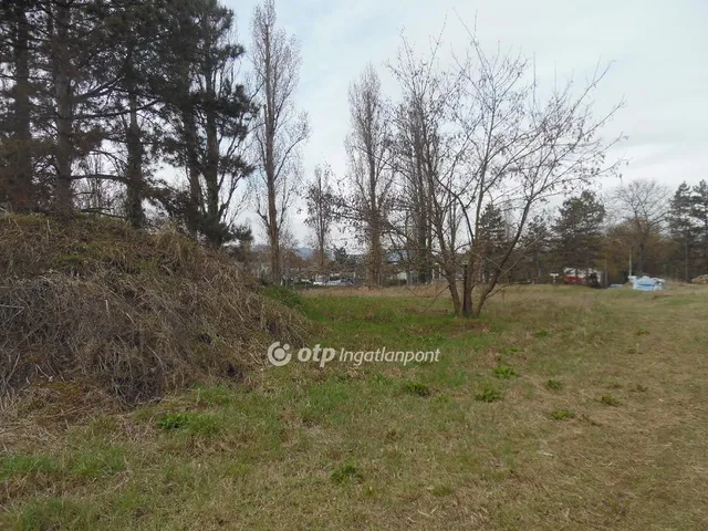 Eladó telek Budapest III. kerület 4314 nm