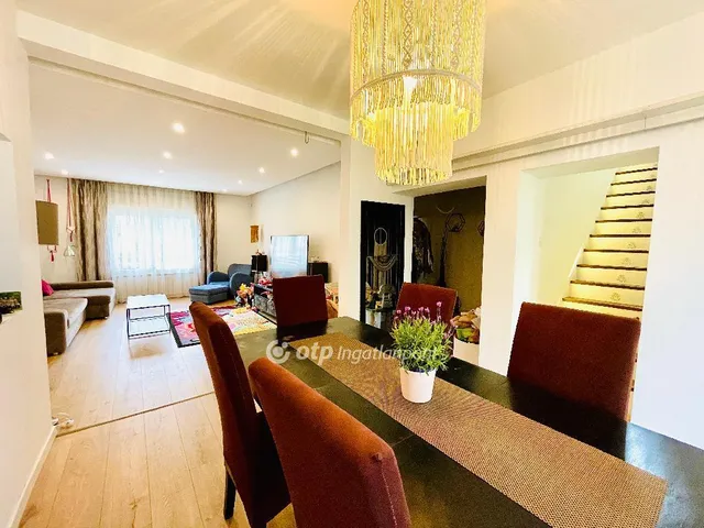 Eladó ház Budakalász 210 nm