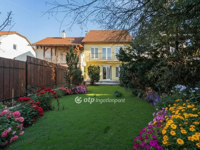 Eladó ház Pécel 118 nm