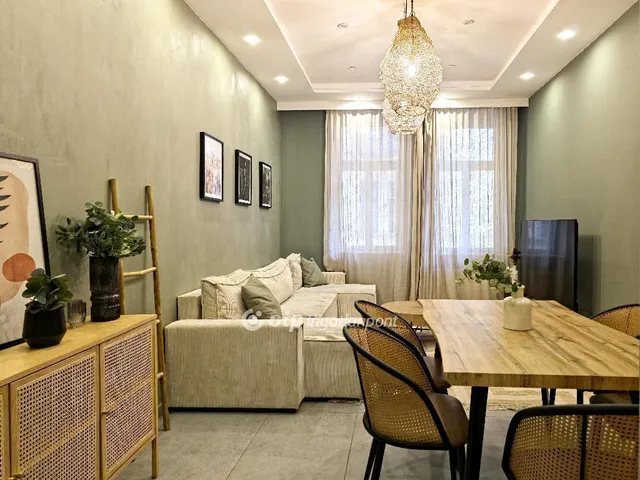 Eladó lakás Budapest XIII. kerület 117 nm