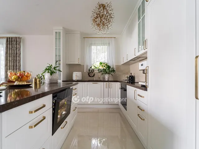 Eladó lakás Budapest XII. kerület, Kissvábhegy 91 nm