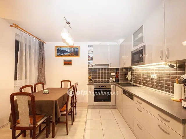 Eladó lakás Budapest XIV. kerület 73 nm