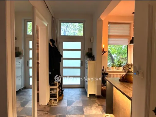 Eladó lakás Budapest I. kerület 82 nm