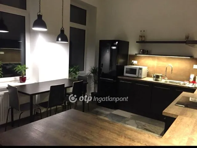 Eladó lakás Budapest I. kerület 82 nm