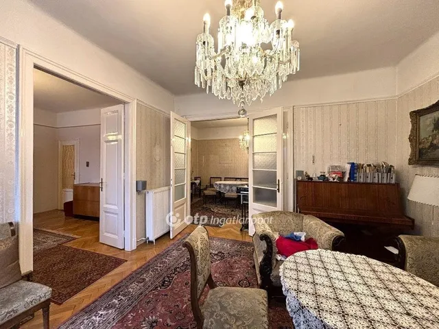 Eladó lakás Budapest I. kerület 102 nm