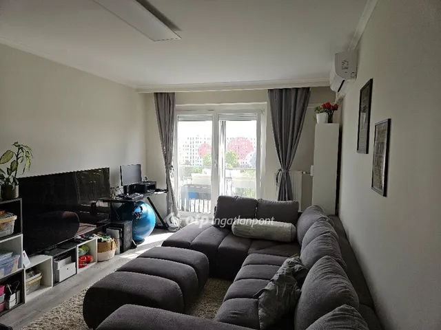 Eladó lakás Budapest III. kerület 57 nm