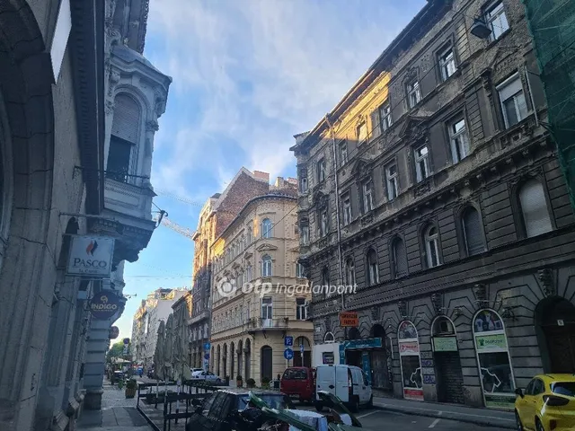 Eladó kereskedelmi és ipari ingatlan Budapest VI. kerület 762 nm