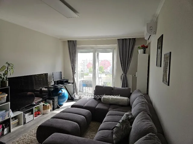 Eladó lakás Budapest III. kerület 57 nm
