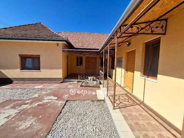 Eladó ház Cegléd 144 nm