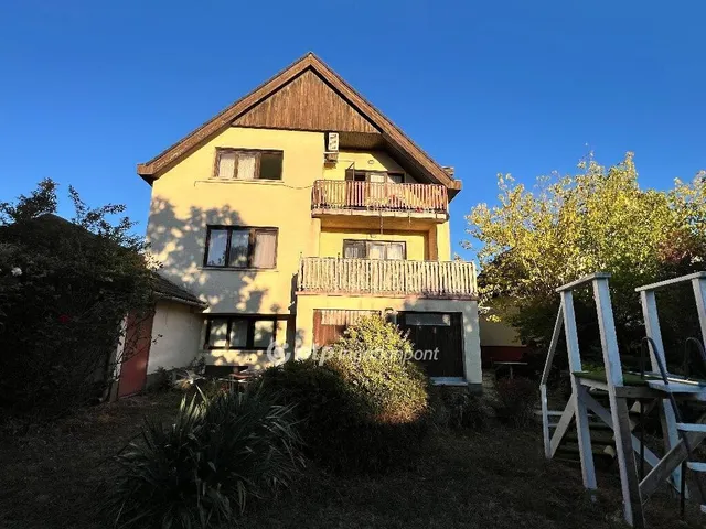 Eladó ház Budaörs 400 nm