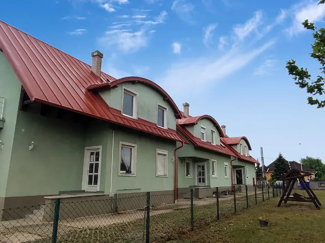 Eladó kereskedelmi és ipari ingatlan Bük 300 nm